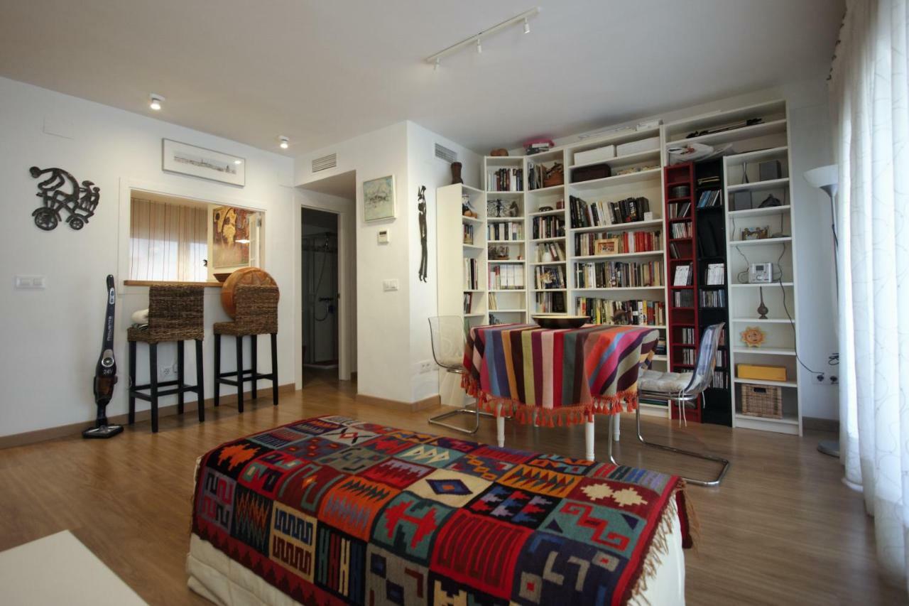 Bonito Apart. Con Parking Y Piscina Mairena del Aljarafe Bagian luar foto