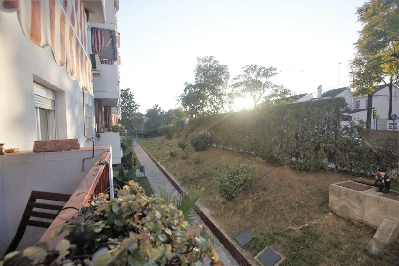 Bonito Apart. Con Parking Y Piscina Mairena del Aljarafe Bagian luar foto