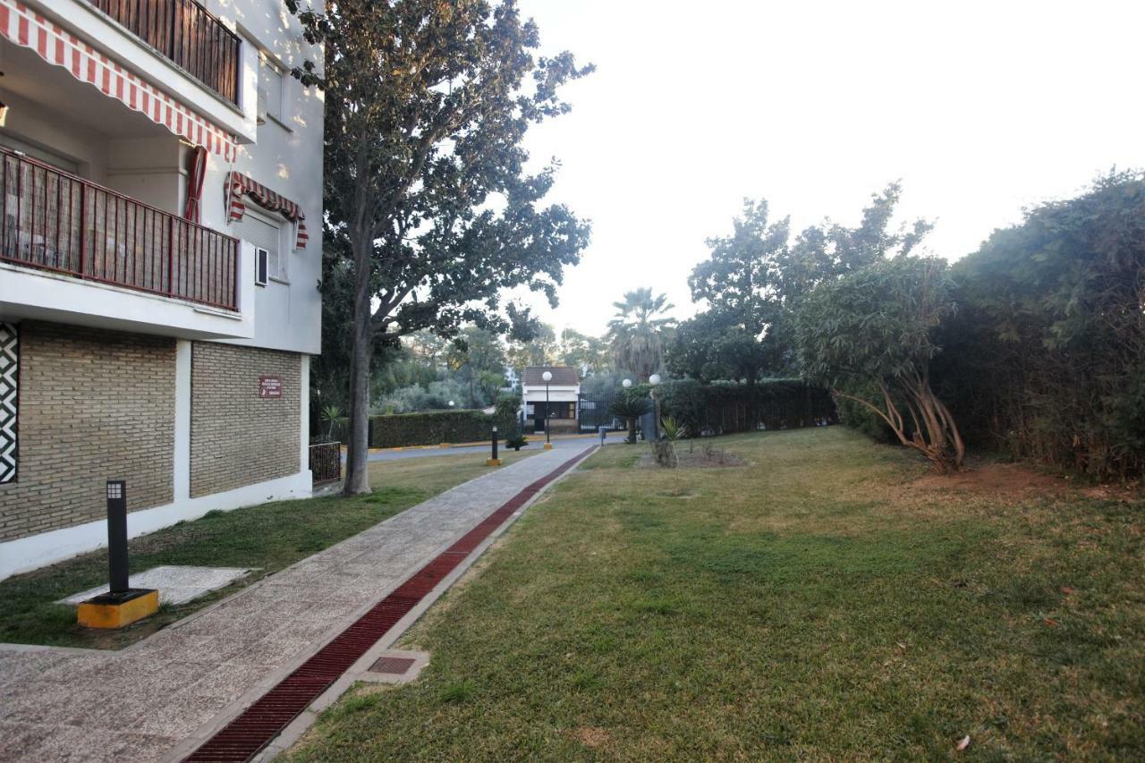 Bonito Apart. Con Parking Y Piscina Mairena del Aljarafe Bagian luar foto