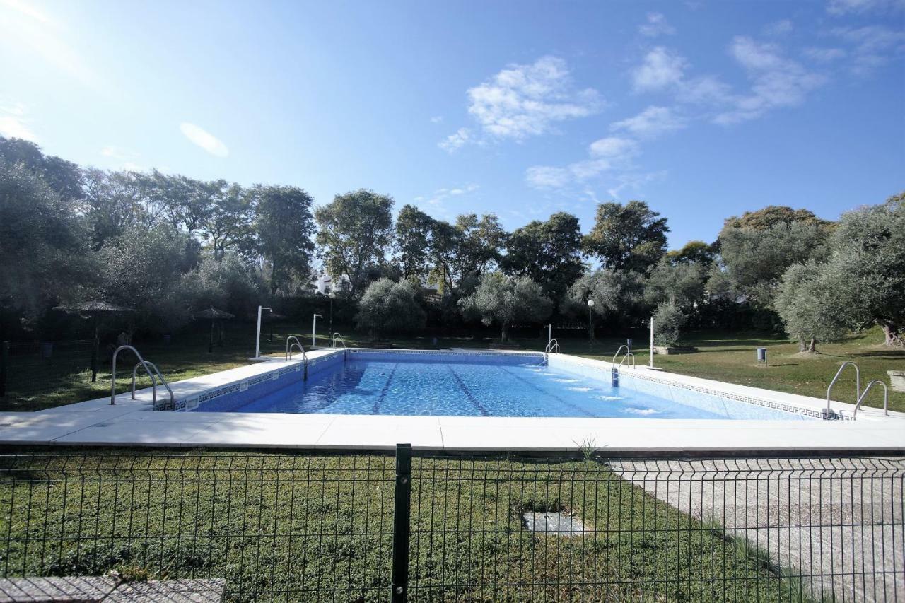 Bonito Apart. Con Parking Y Piscina Mairena del Aljarafe Bagian luar foto