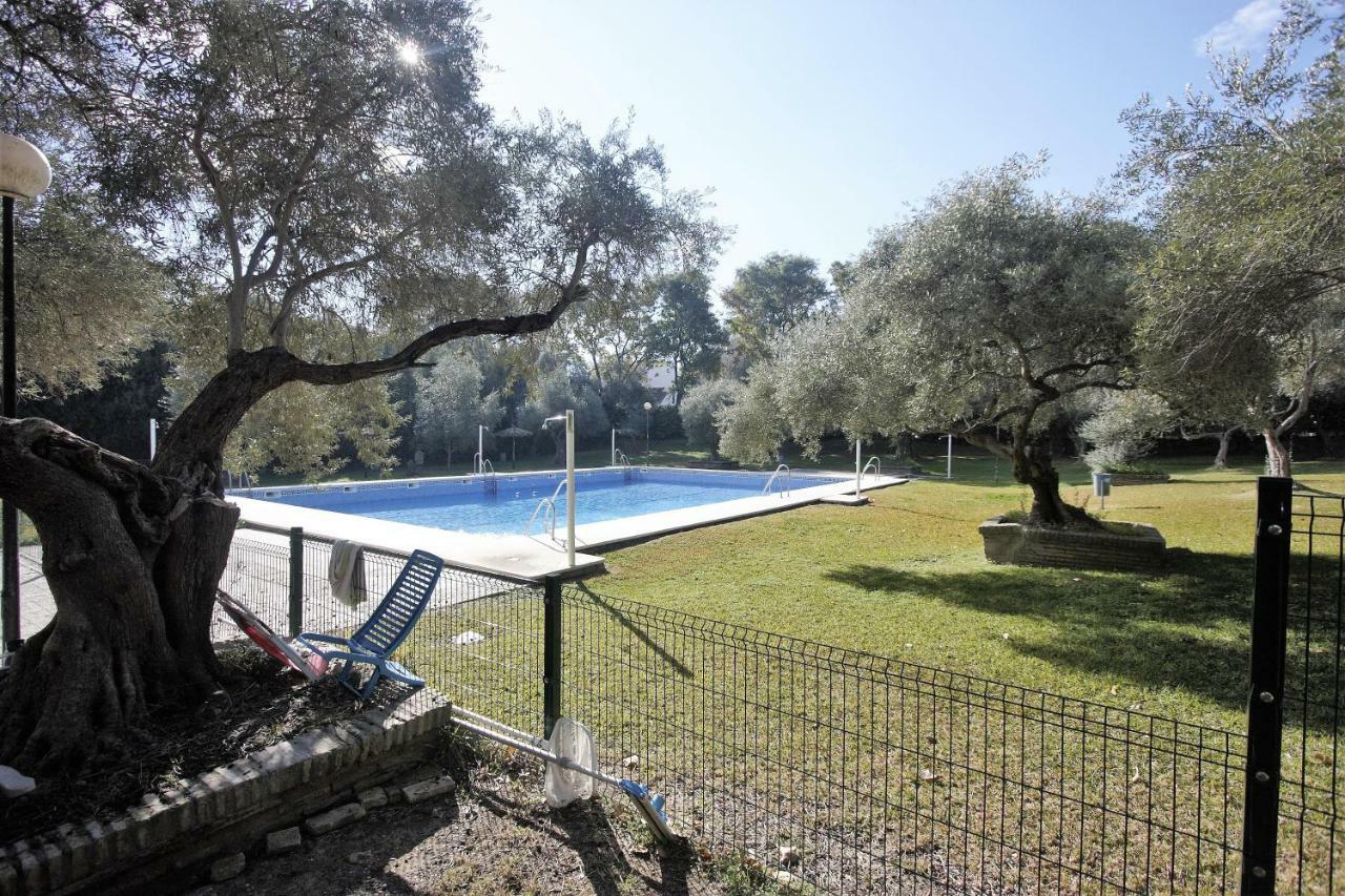 Bonito Apart. Con Parking Y Piscina Mairena del Aljarafe Bagian luar foto